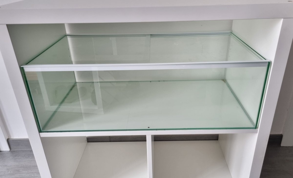 Stoßverklebt &amp; stabile Silikonnaht Aquarium