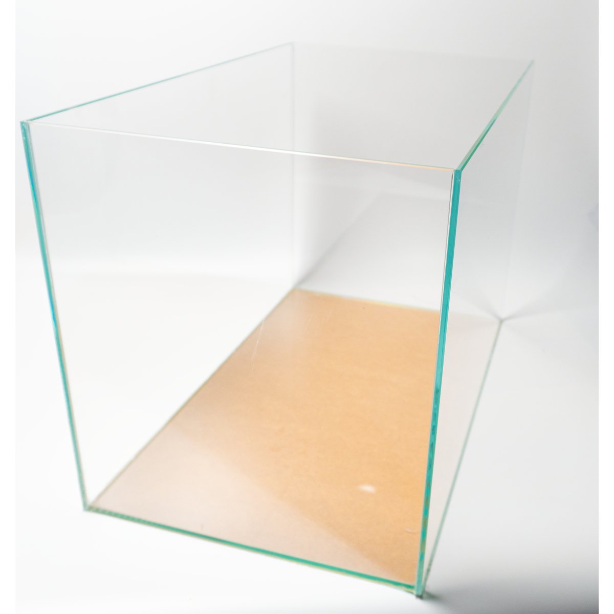 OptiWhite-Aquarium 45x27x30cm (LxTxH) 36l 45-P - GarnelenTv-Shop
45P Aquarium 36l aus Weißglas mit transparenter Silikonverklebung