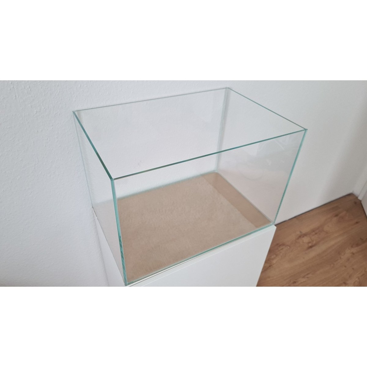 OptiWhite-Aquarium 60x40x40cm (LxTxH) 96l für IKEA Besta - GarnelenTv-Shop

OptiWhite Aquarium 96 Liter ohne Abdeckung

